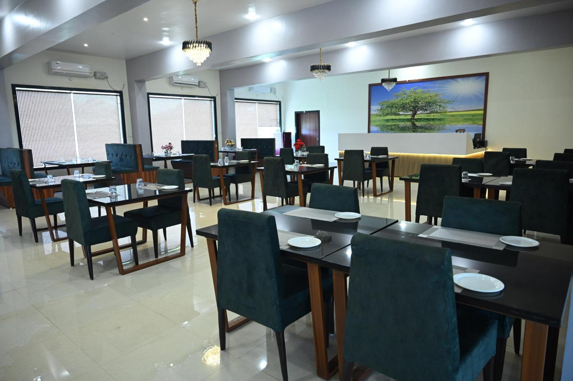 Hotel Shri Kailash Mansarovar Sagar  Exterior photo